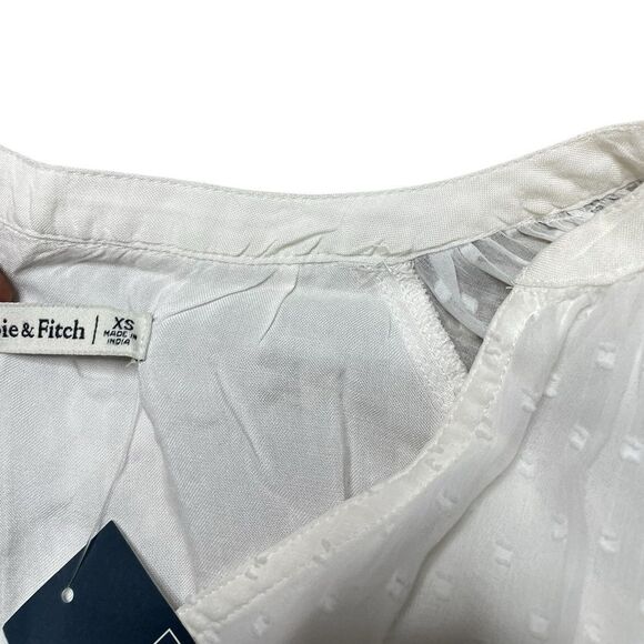 NWT ABERCROMBIE & FITCH Seersucker Flutter Sleeve Bodysuit White Size XS - Picture 4 of 7